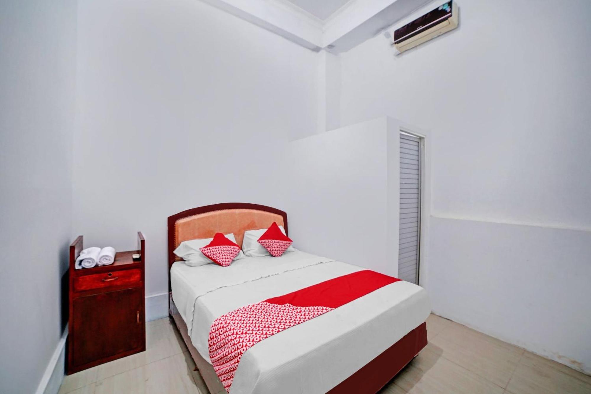 מדאן Oyo 90387 Sepakat Guest House מראה חיצוני תמונה